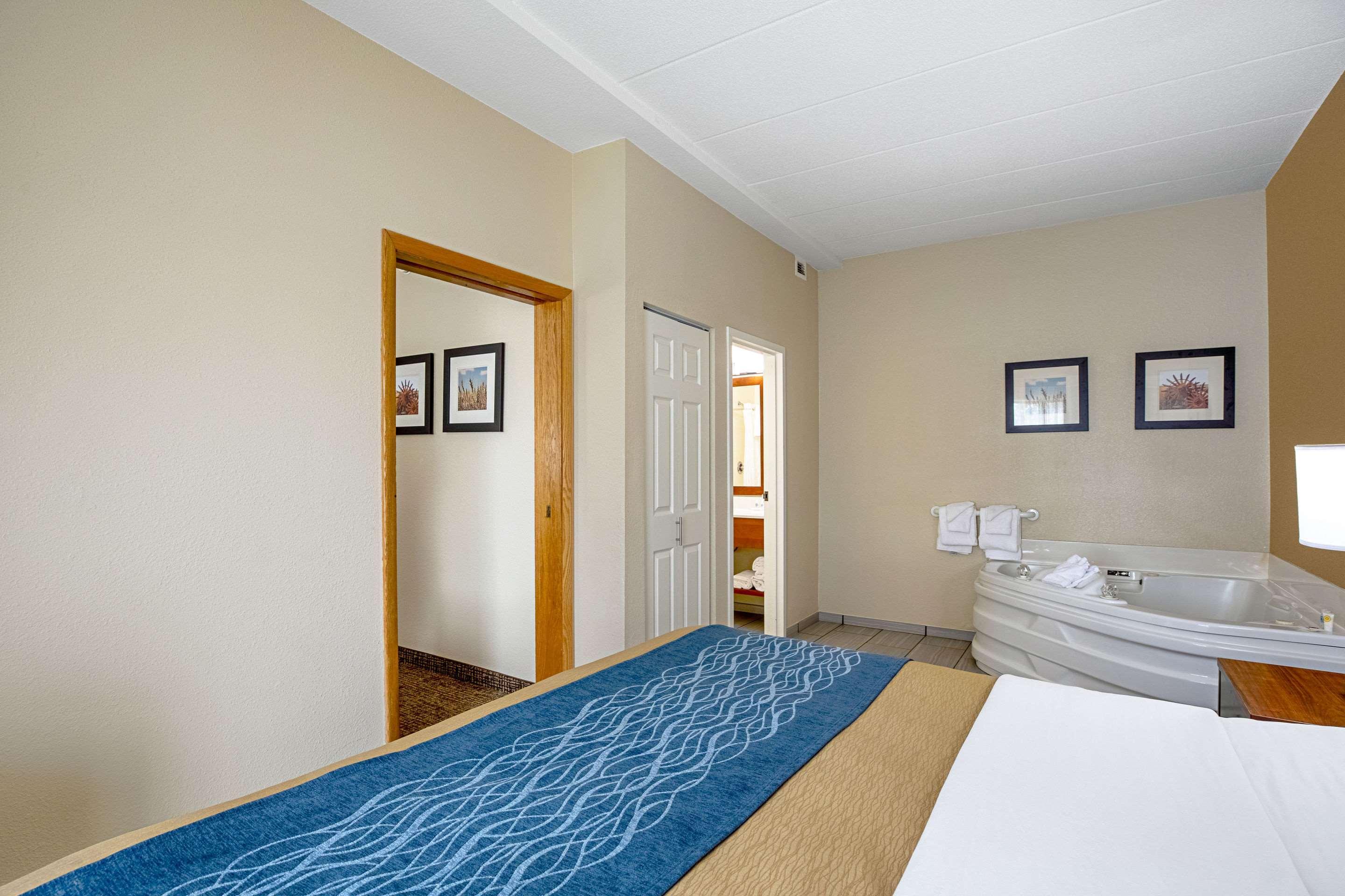 Comfort Inn Indianapolis North - Carmel Exterior photo